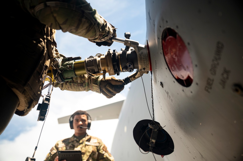 C-17 Specialized Fueling Operation Valiant Shield 24