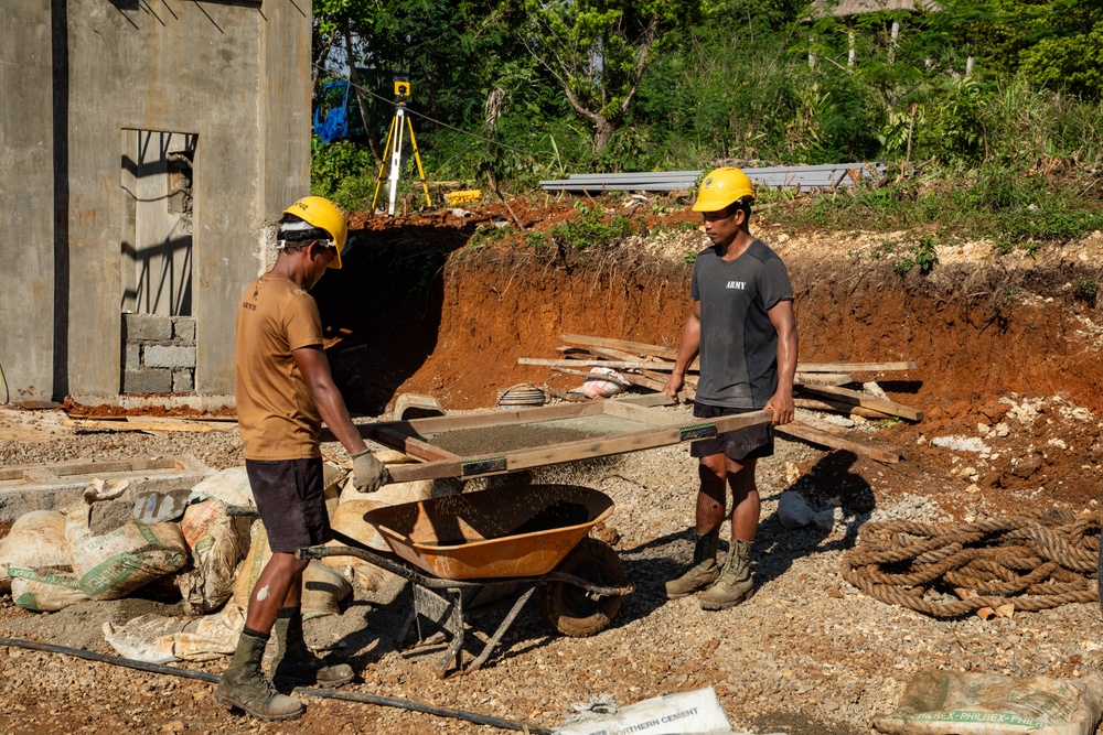 84th Engineer Battalion put finishing touch on warehouse in Itbayat