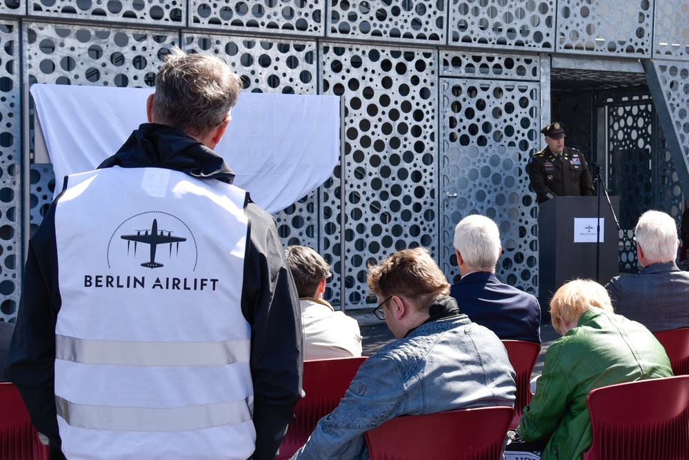 Berlin Airlift ‘Candy Bomber’ legacy lives on in new Air Traffic Control Tower named in his memory