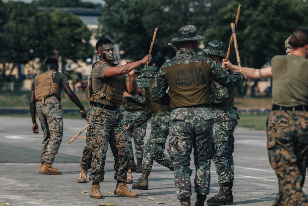 Marines of MASA 24: U.S. and Philippine service members conduct martial arts demonstration