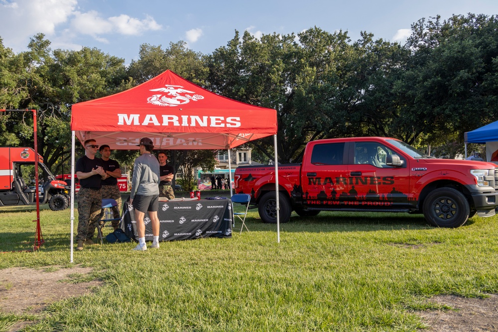 RS Houston attends Super Movie Night