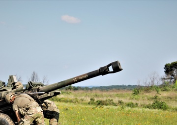Arkansas Guardsmen Fire Howitzer Artillery Guns