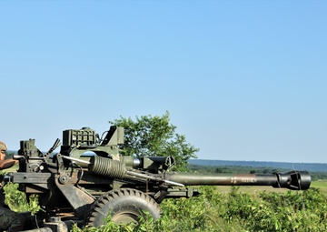 Arkansas Guardsmen Fire Howitzer Artillery Guns