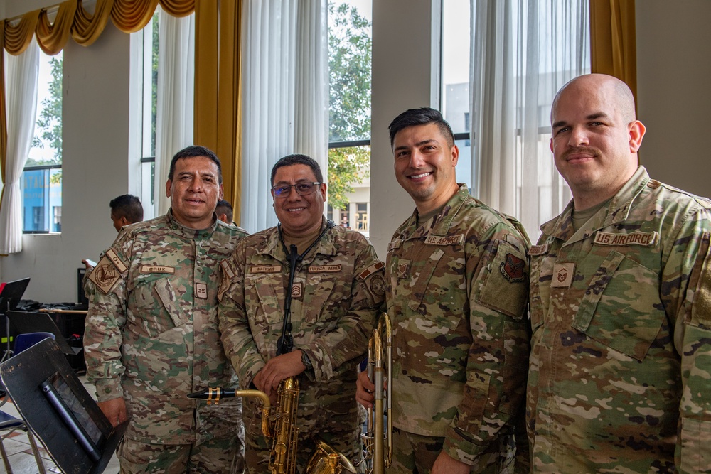 Peruvian, US Air Force bands host joint practice