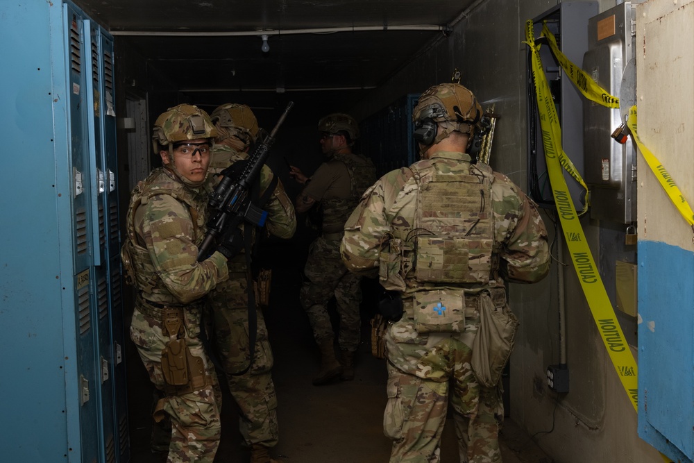 156th SFS Shoot Move, and Communicate &amp; Close Quarters Battle Training