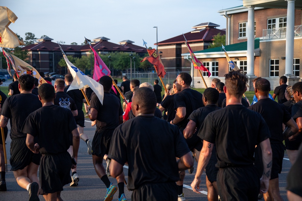 Dogface Soldiers run to kick off Salute to Summer