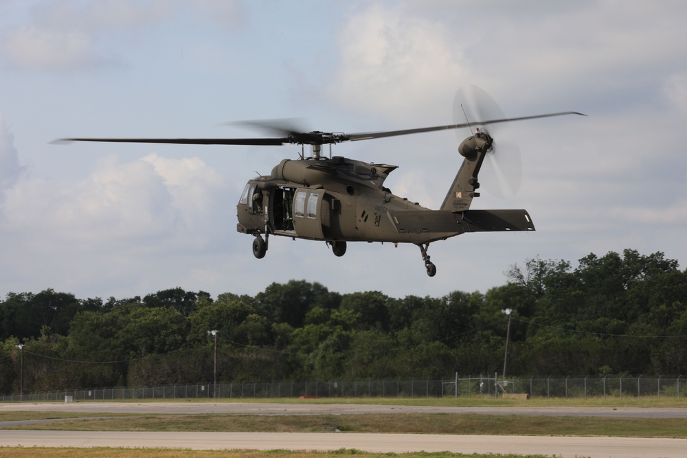 Tennessee National Guard Soldiers take morale flight in UH-60 Black Hawk