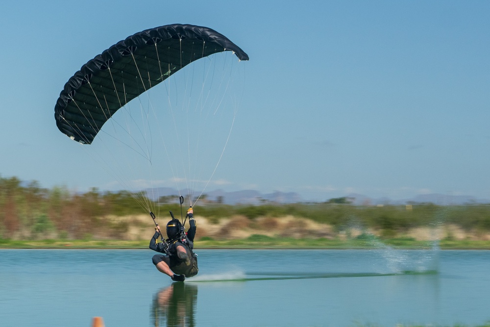 Soldiers from Army Golden Knights train in advanced parachuting discipline