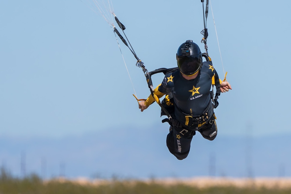 Soldiers from Army Golden Knights train in advanced parachuting discipline