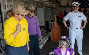 Maryland Educators Tour Aboard USS Fort Lauderdale (LPD-28)