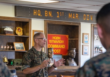 Chaplain of the Marine Corps speaks to 1st MARDIV Marines