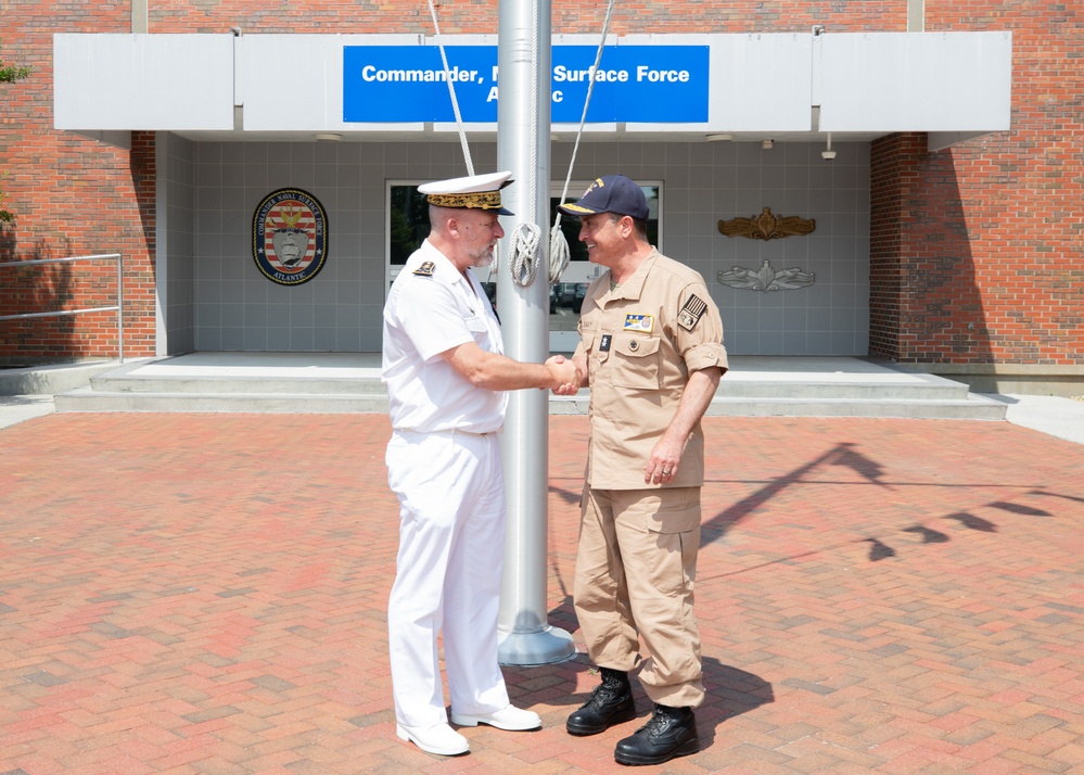 COMNAVSURFLANT Hosts French Navy Vice Adm. Christophe Cluzel