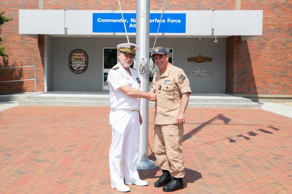 COMNAVSURFLANT Hosts French Navy Vice Adm. Christophe Cluzel