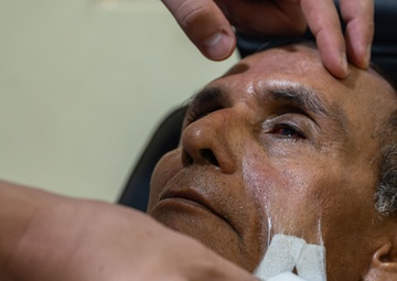 346th EOMRS Ophthalmologists conduct cataract surgery for 30 patients during RS24