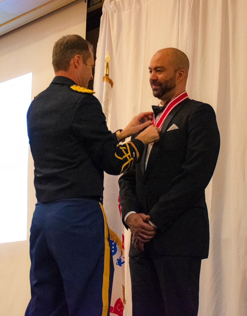 Nine USACE-Albuquerque District employees receive Steel, Bronze de Fleury Medals