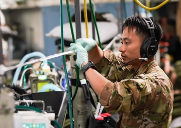 USTRANSCOM: Delivering care to warfighters, bringing heroes home