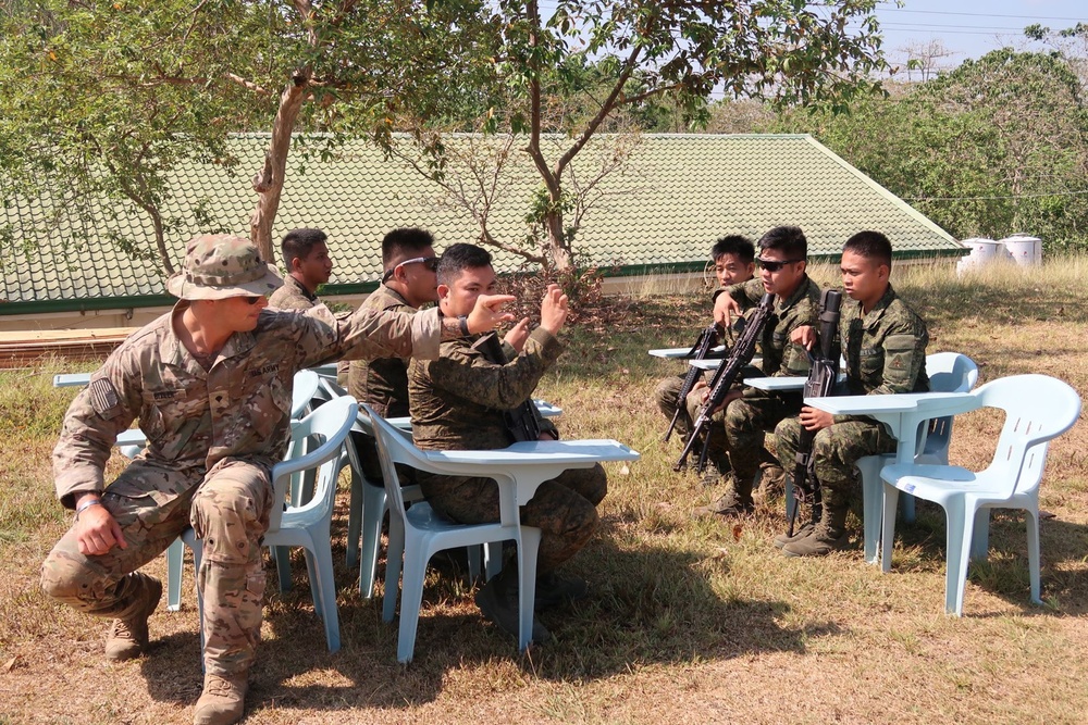 Soldiers train Air Assault Operations with Philippine Partners