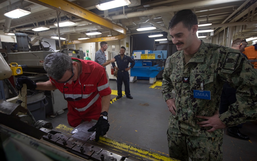 Northern Territorians from Charles Darwin University Tour the Tender