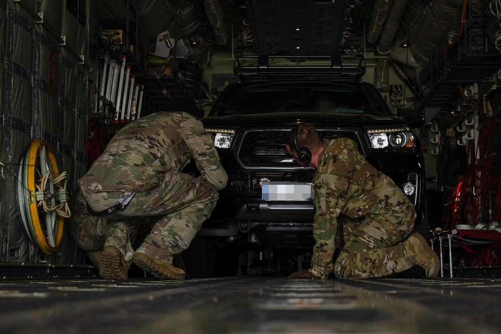 U.S. Army Green Berets and U.S. Airmen prepare for joint Multilateral Exercise