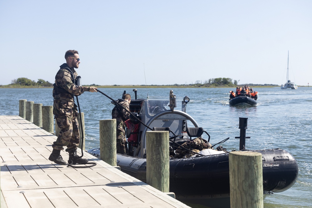 Jeanne D’Arc 24 Amphibious Exercise: Amphibious Landing