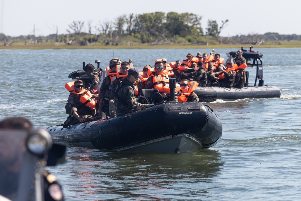 Jeanne D’Arc 24 Amphibious Exercise: Amphibious Landing