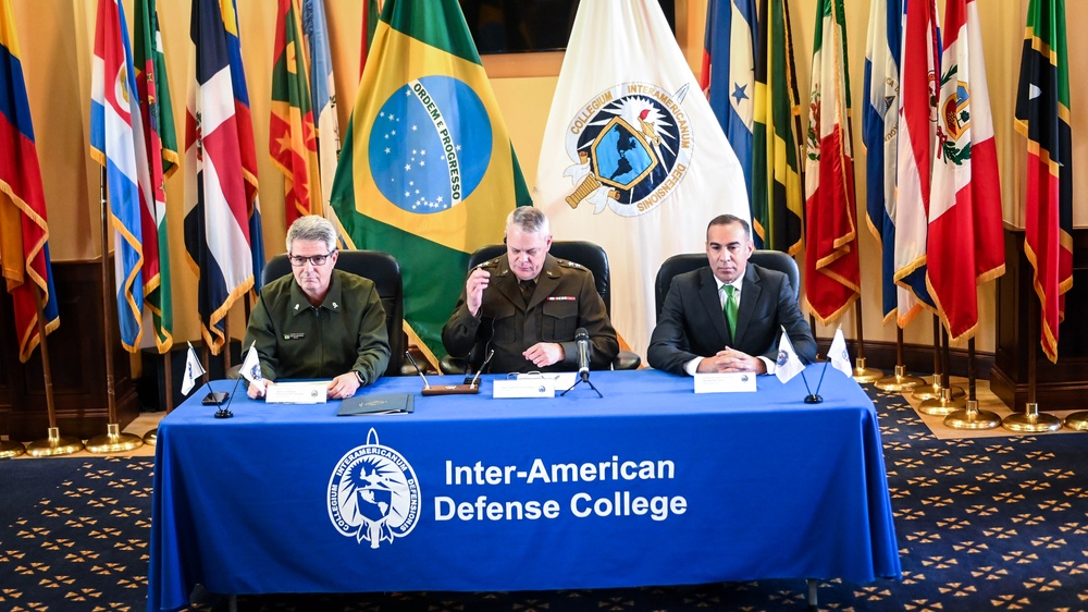 Inter-American Defense College, School of Public Management of Rio de Janeiro Forge Partnership for Hemisphere Security Education