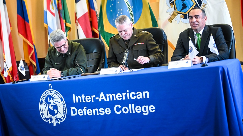 Inter-American Defense College, School of Public Management of Rio de Janeiro Forge Partnership for Hemisphere Security Education