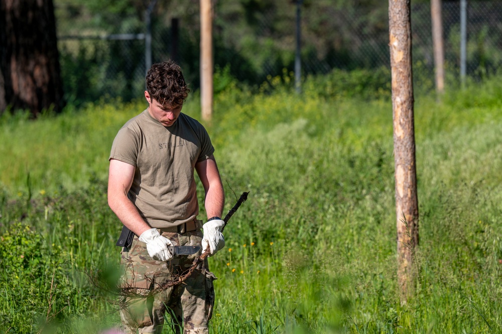 Pre-Team 25-05 conduct fire craft