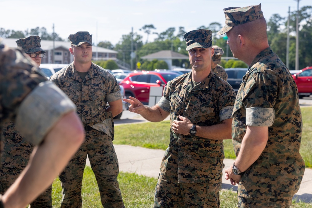 Lt. Gen. Bierman Visits 2nd Marine Logistics Group