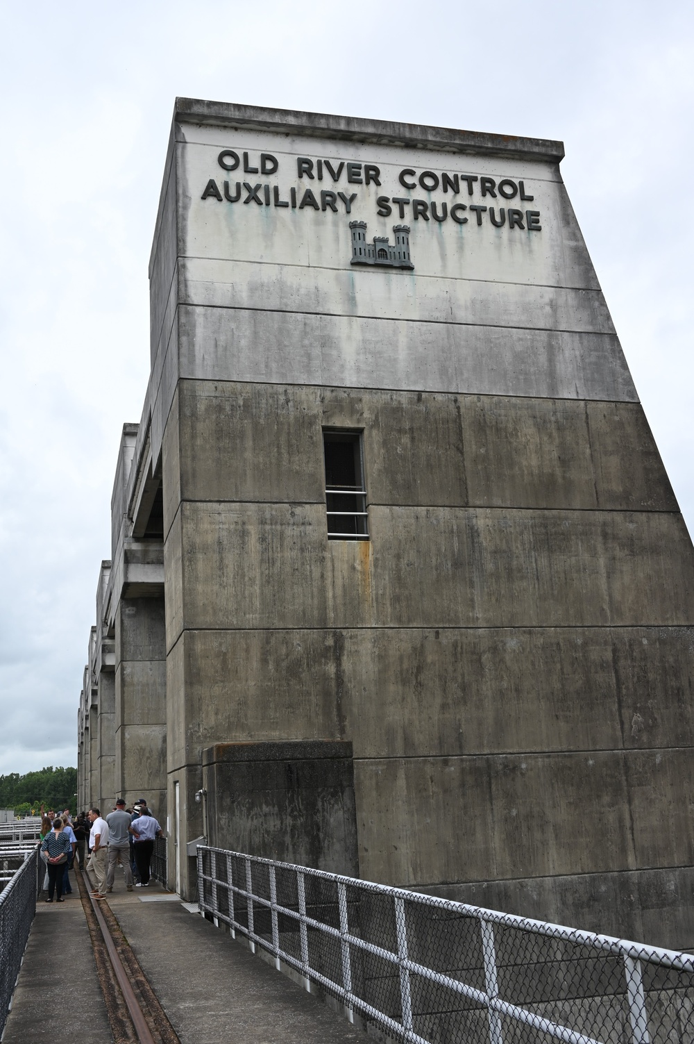 Corps of Engineers provides Louisiana Governor Jeff Landry tour of Old River Control Complex