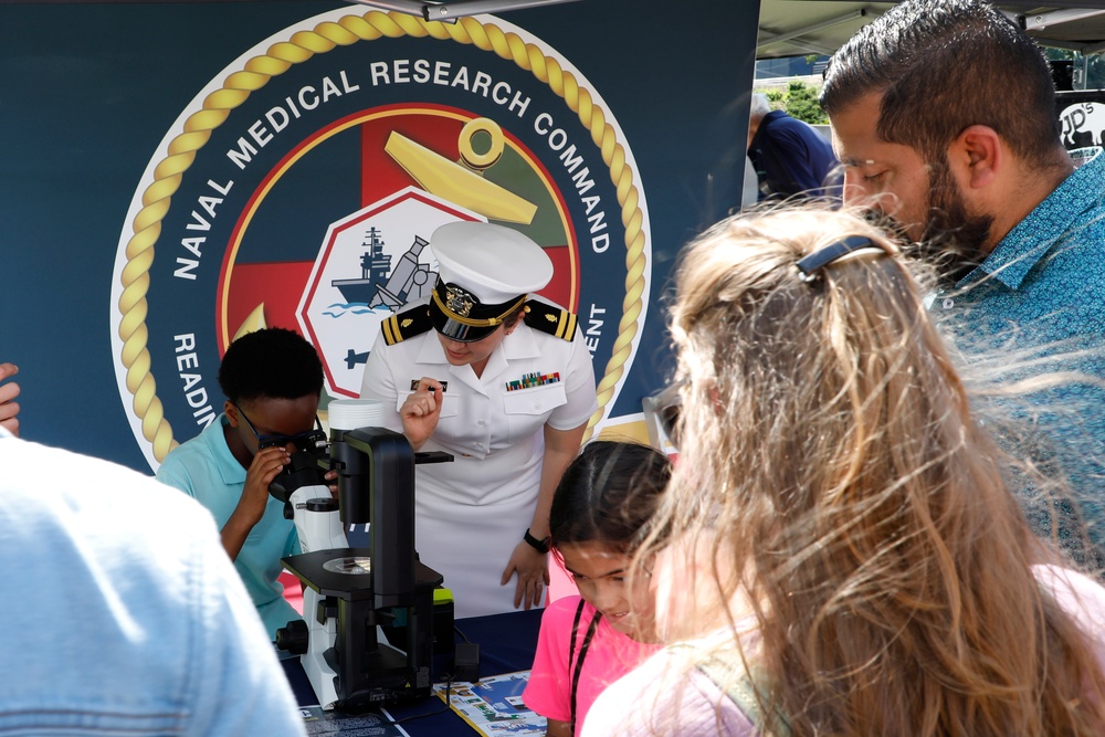 Naval Medical Research Command Participates in Maryland Fleet Week