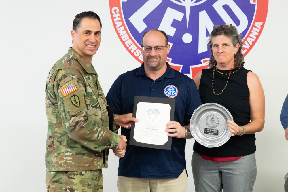 Depot leadership honors award recipients during town hall [Image 23 of 25]