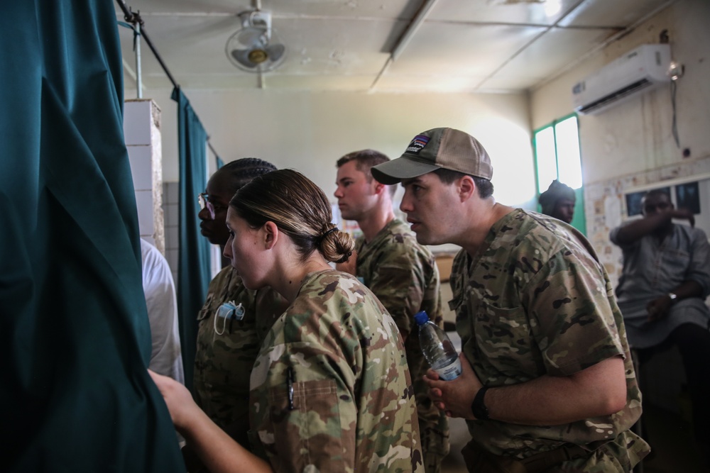 US, Chad medical partners work together at the Central Hospital