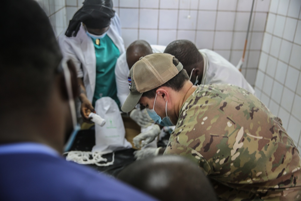 US, Chad medical partners work together at the Central Hospital