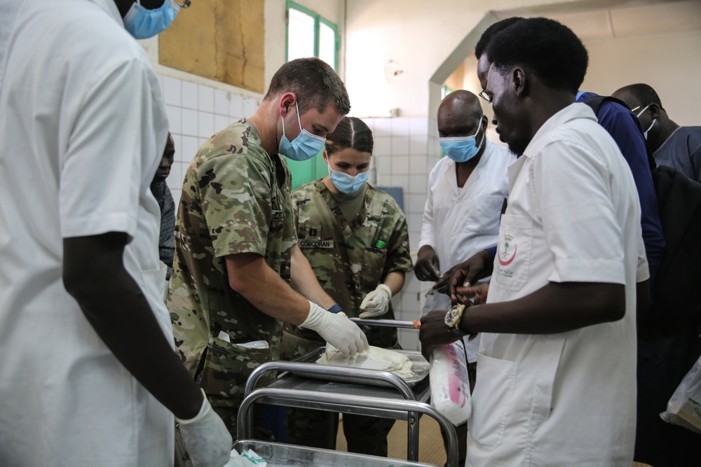US, Chad medical partners work together at Central Hospital in N’Djamena