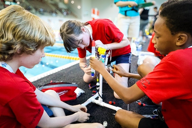 Aquatic Robotics: ROVs Take Center Stage at International SeaPerch Challenge