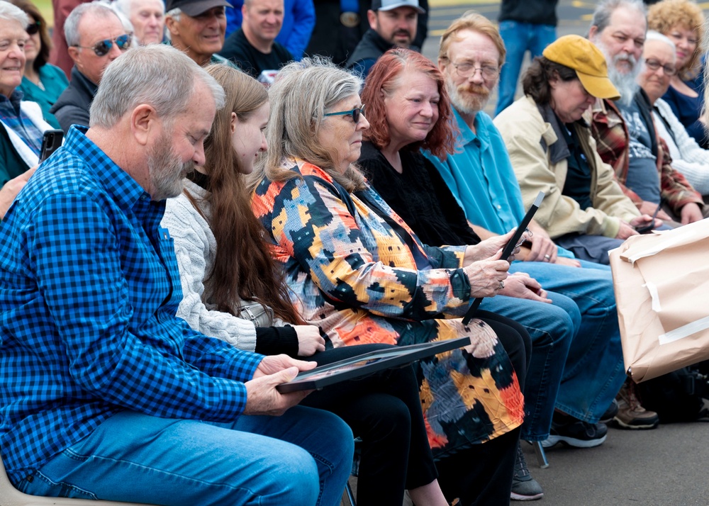 A tribute to service: Auburn Municipal Airport unveils Col. Joe Jackson mural, bench
