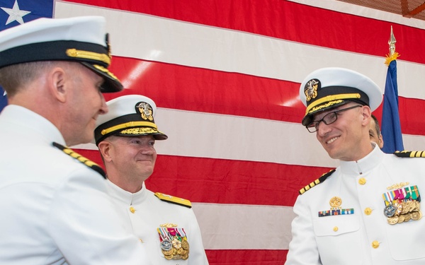 Unmanned Undersea Vehicle Group One Welcomes New Commander