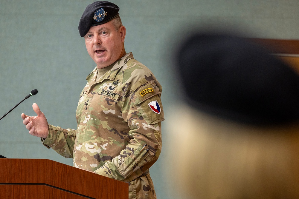 Williams takes command of USAFMCOM