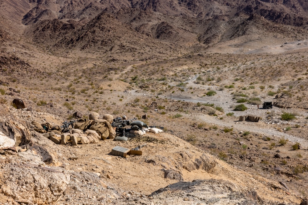 U.S. Marines with 2nd Battalion, 24th Marine Regiment, execute Range 400 at ITX 4-24