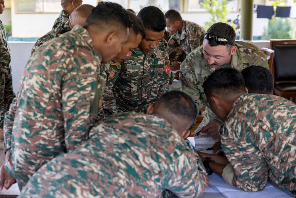 Subject matter expert exercise focuses on land navigation