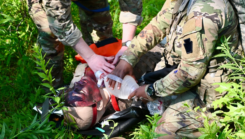 Army, Air medics train together during Operation Guardian Angel