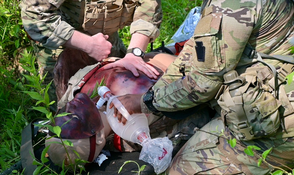 Army, Air medics train together during Operation Guardian Angel