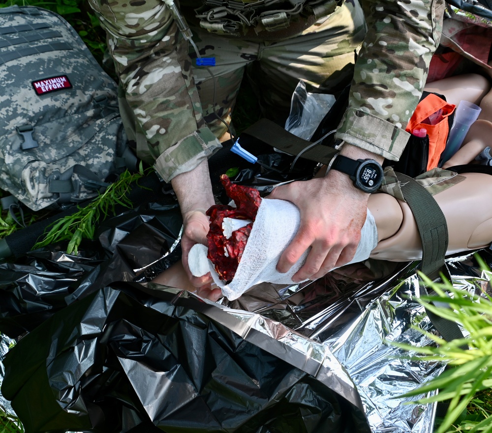 Army, Air medics train together during Operation Guardian Angel