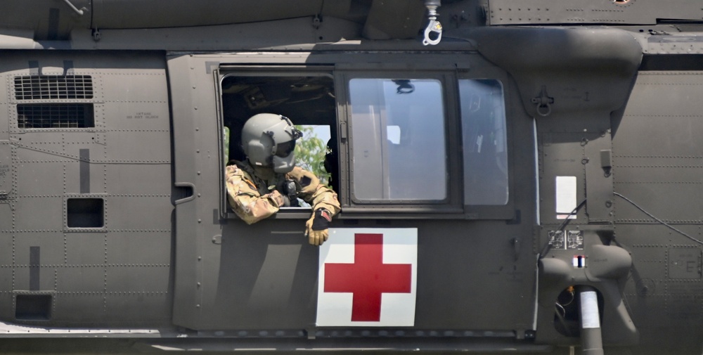 Army, Air medics train together during Operation Guardian Angel