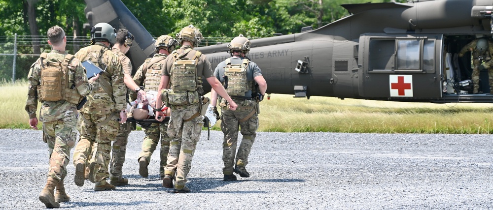 Army, Air medics train together during Operation Guardian Angel