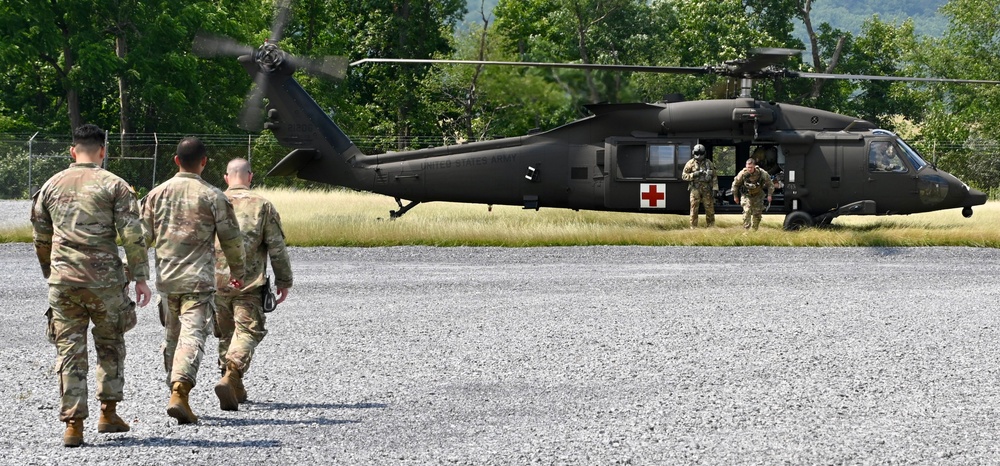 Army, Air medics train together during Operation Guardian Angel