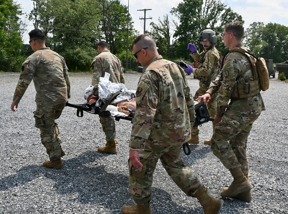 Army, Air medics train together during Operation Guardian Angel