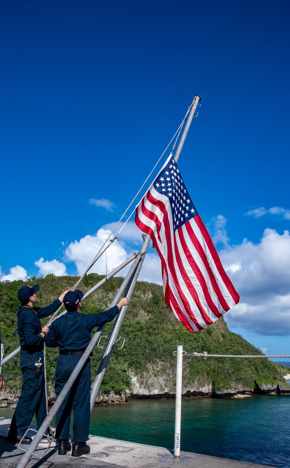 USS Ronald Reagan (CVN 76) arrives in Guam for scheduled port visit