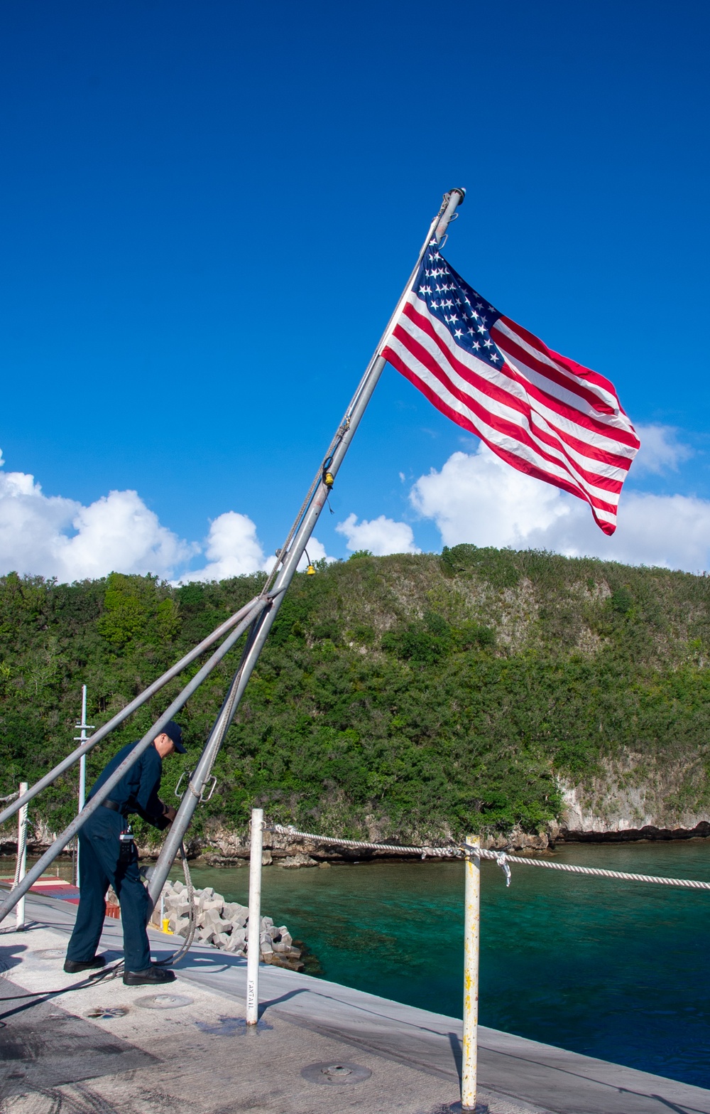 USS Ronald Reagan (CVN 76) arrives in Guam for scheduled port visit